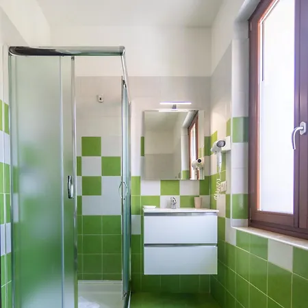 Guest house Italstay - Nuova Residenza Romeo - *