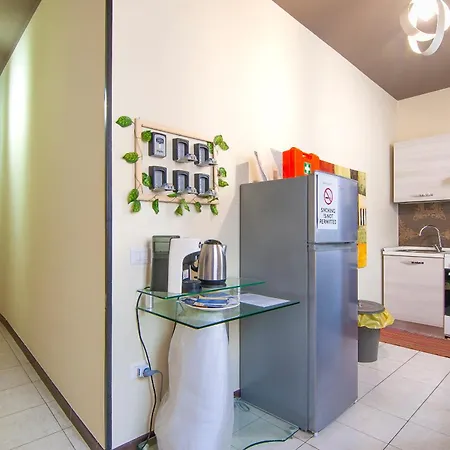 Italstay - Nuova Residenza Romeo - Affittacamere *